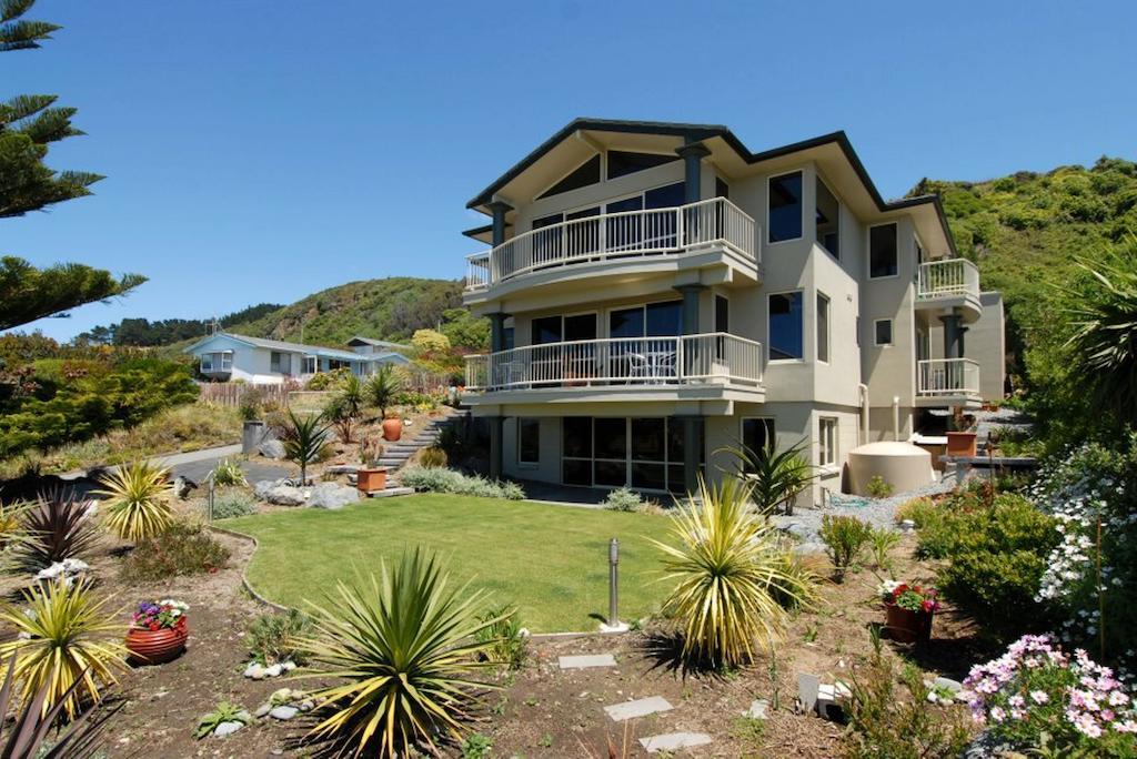 Gore Bay Lodge Christchurch Exterior foto