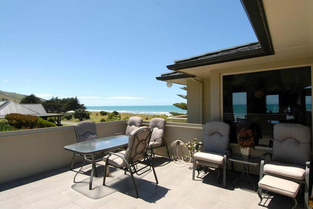 Gore Bay Lodge Christchurch Exterior foto