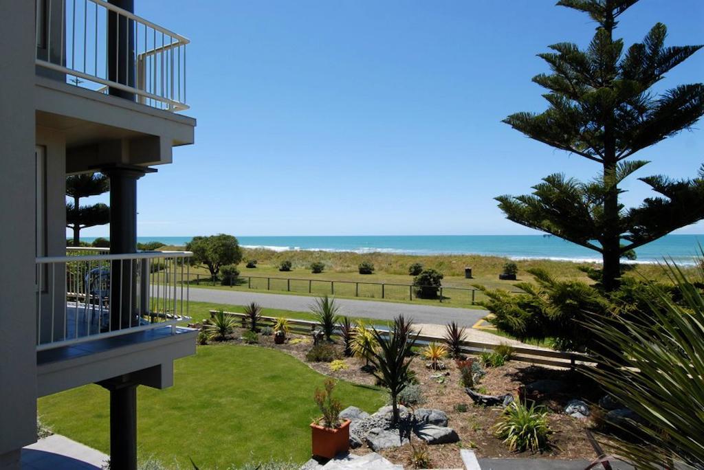 Gore Bay Lodge Christchurch Exterior foto